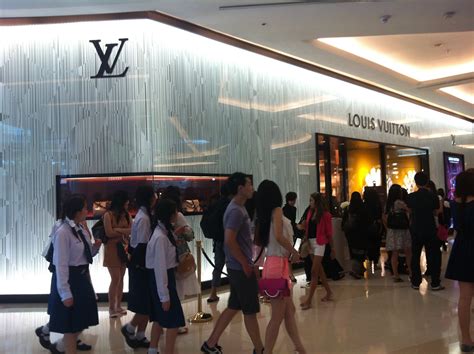 lv siam paragon|หลุยส์ วิตตองสำหรับสุภาพบุรุษ สยามพารากอน.